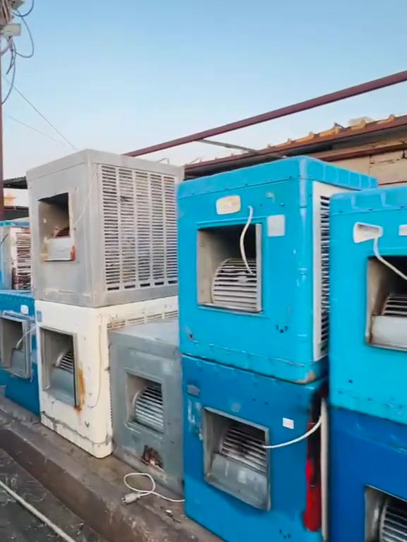 وجبه حديده من المبردات السعر يتروح من 75
الى 120 حجم اثنان ونصف
مبردات حجم اربعه ونصف
تخت ثقيل مع الدوشك 60
مناميه مترين ونصف خشب ثقيل السعر 200
برادات ماء كافه الأحجام السعر 200
ثلاجات صغير 80 مع مجمدات شرط التجميد
ثلاجه حجم 22 السعر 200
تنور غاز السعر 25
غساله اوتوماتيك السعر 200
غساله عاديه 90 مكان ناحية الشوره يم القيصريه ***********
