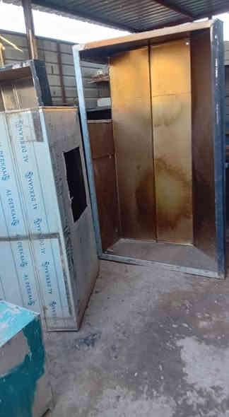 غراض مطعم مستعمله دكتات مع المفرغات شويات هنبركر عدد ٢ مع مقلاي مع ميوزه للبيع للاستفسار الاتصال ***********
