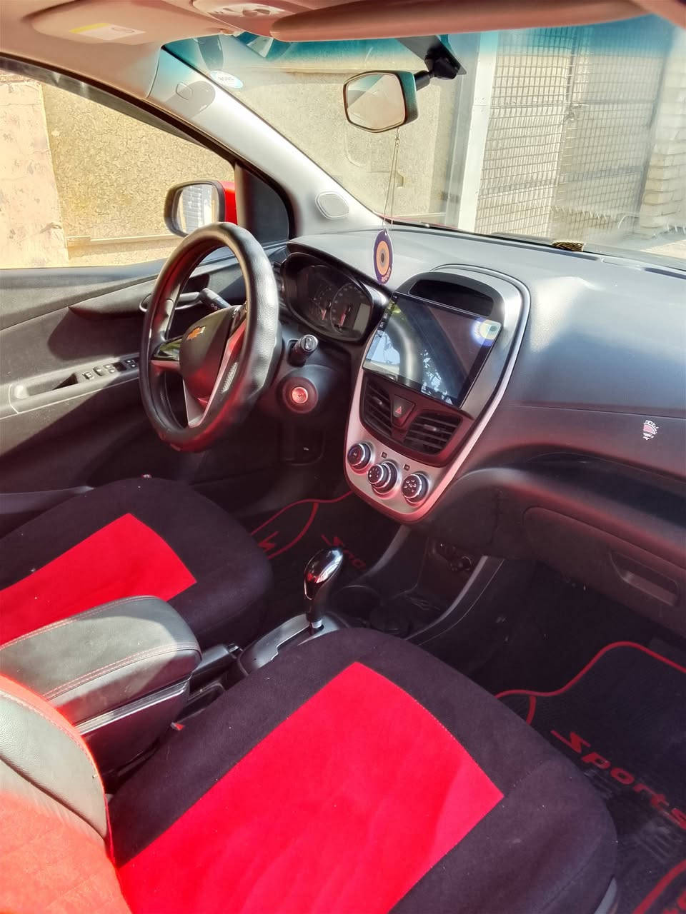 شوفر سبارك خليجي موديل ١٨
بيها صبغ باب خلفي فقط
بارد بلجاملغ الامامي شويه
مكينه ١٤٠٠/٤سلندر
كير محرك مكفول جهازه السياره نضيف جدآ
مكاني الدوره حي اسيا ***********
السعر٨٢ بيها مجال
