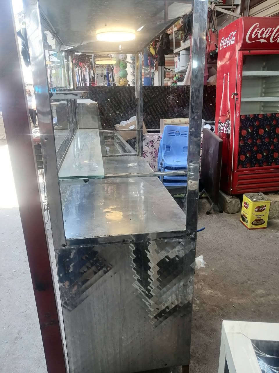 اغراض مطعم للبيع
1 دفايه تمن ستيل 5 احواض

2 جام خانه لفات ستيل

3 ميز ستيل جدآ نظيف

4 ميز المنيوه طول 3 متر

5 ثرامه فلافل حجم 32

6 طباخ 4 خانات

7 عارضه تبريد  علامة كولاه

8 براميل عدد 2 حجم 1500 لتر
كيج ثقيل استعمل شهرين

9 ميز كاشير 70 - 60 

10 جدوره مواعين احواض تخته ثرم عضم  اغراض ملحقات مطعم رفوف

اتصال على أرقام        وتس أسيا 

***********  

***********
