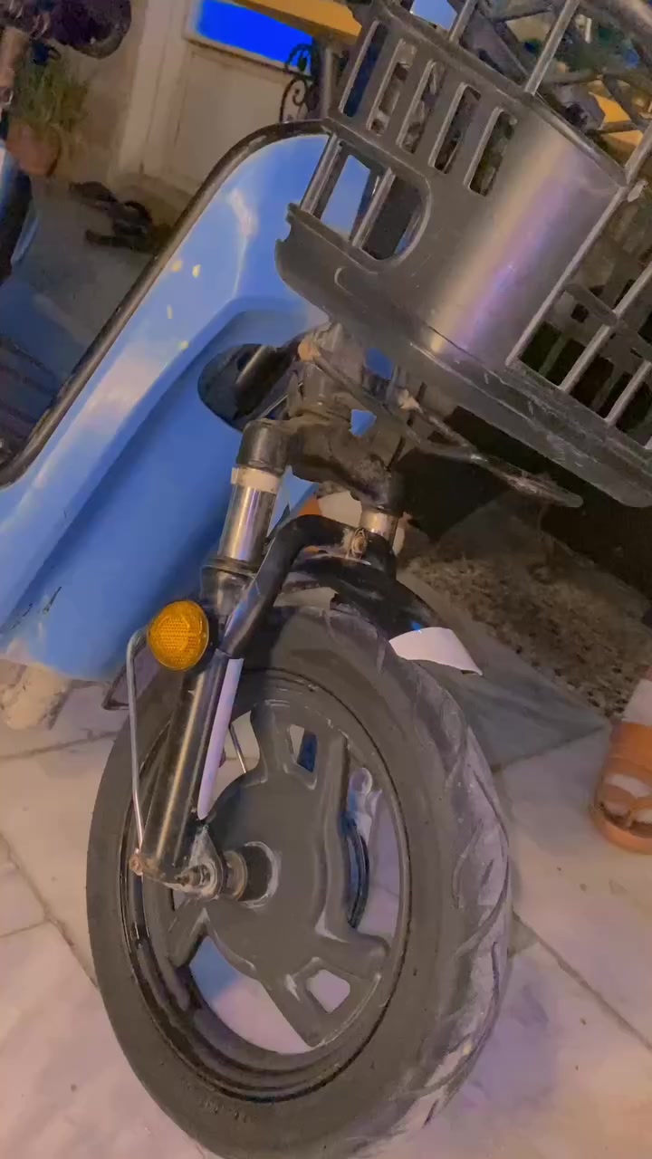 السلام عليكم ورحمه الله وبركاته دراجه شحن للبيع من شركه حسين العالمي دراجه جديده مابيها عطل تجي تفحصها وتشتري سعر الدراجه 180 وبيها مجال للطيبين 
الأستفسار الأتصال ع الرقم بس بس واتساب 
***********
