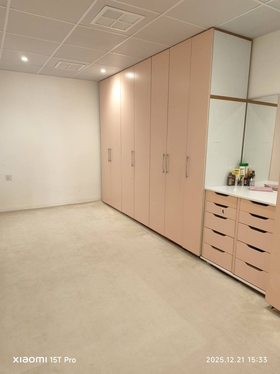 خانوویەکی جوان لە کوردسات بۆ فرۆشتن لە سەر ڕووبەری ١٣٣ مەتر کە پێک دێت لە 
میوان چێشخانە +هۆڵ 
نوستنێک موشتەمەلات نوستنێک لە سەرەوە 
خانووەکە دکتی هەیە هەروەها سەقفی مەغریبیە بۆ زانیاری زیاتر پەیوەندی بکە. 
***********
*********** 
#followersreelsfypシ゚viralシfypシ゚viralシalシ #سلێمانی #فرۆشتن #مەولەوی #هۆڵ
