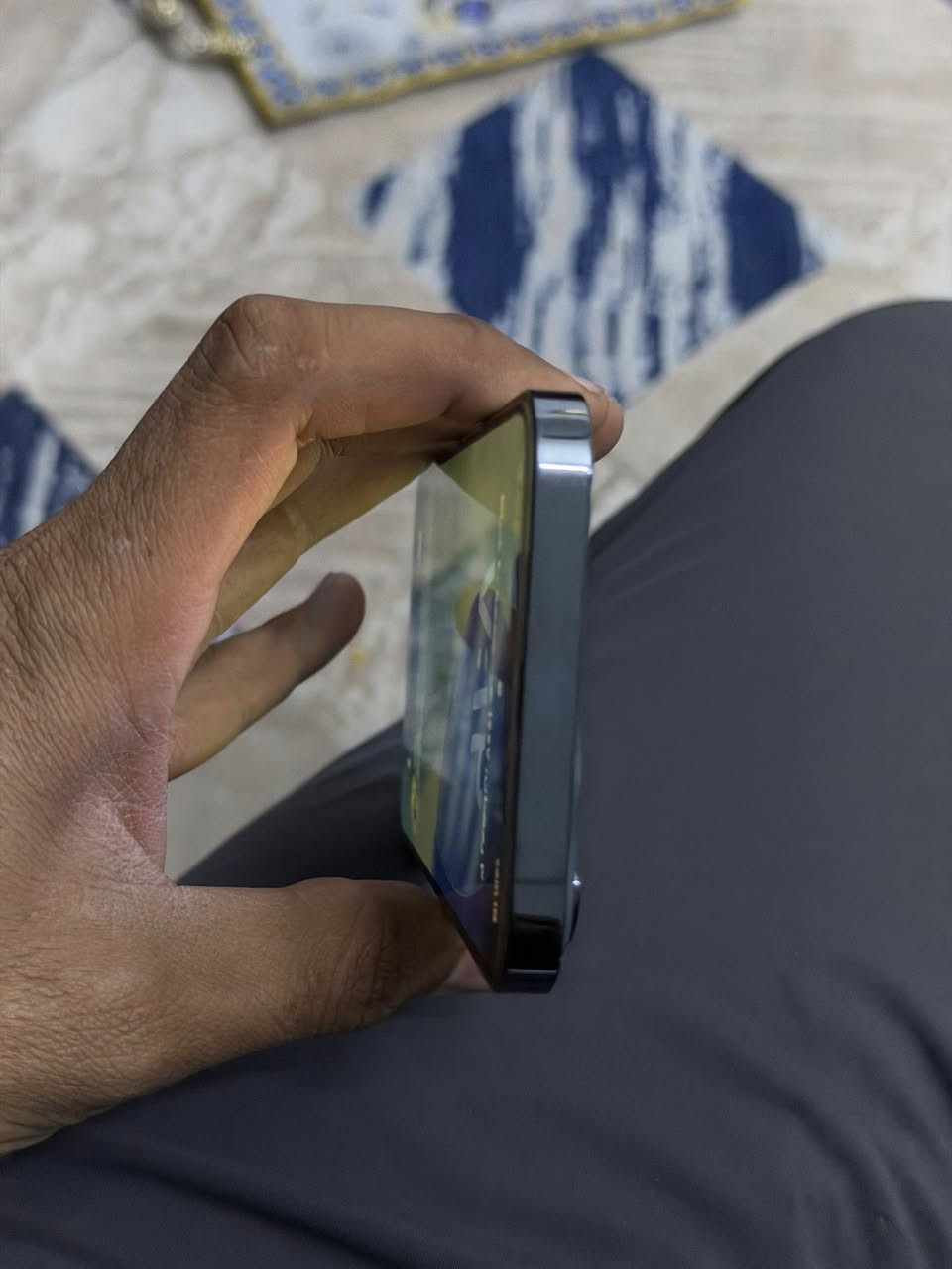 السلام عليكم
Iphone 12 pro max 512gb 
مبدل فقط بطارية و الضهر مكسور
ذاكرة 512 
السعر 425 و بي مجال 
المكان بغداد الحسينية او الكرادة 
***********
