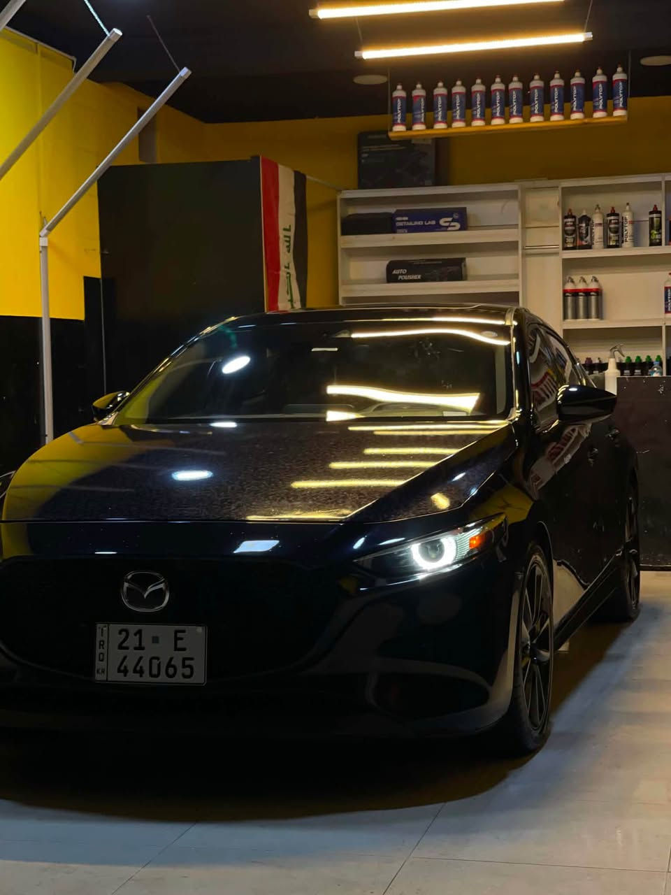 2021 Mazda 3 premium plus hatchback
مازدا ٣ پریمیەم پڵەس ٢٠٢١ هاچباک
مەکینە ٢.٥ تۆربۆ 
دەبڵ ئەکسل AWD
قەپات مواسەفات:
کامێرا ٣٦٠
ڕادار و سێنسەر و ئەوتۆ ستۆپی پێش و دوا
خەتی جادە
داتاشۆ
سڵاید
١٢ مکەبەرەی بۆس 
فڵچەی جام ئەوتۆ 
لایت ئەڵقە و ”Adaptive LED”
ئەوتۆ فول
ناو سوور
کوشن جلد
کوشن خەزن 
کوشن هیتەر
سوکان هیتەر
ئاوێنەکانی دژە فوولە
چوار جام ئەوتۆ
تەبرید دوو زۆن
پادڵ شیفت
دەبڵ سپۆیلەری لەسەرە 
٤٣هەزار کیلۆمەتر ڕۆشتووە 
تەنها بۆنید بۆیاخ 
دوو پەڵە ساردی هەیە
ئێرباگ سوکان و داشبل سیستمە
قرچێکی شانسی هەیە
سێرڤسی کامل کراوە و بێ نوقسانیە.
گێڕ و مەکینە و کارەبایات و تەحویل و وەکالە و غرامە و هەموو شتێکی بە شەرت بە ناوی خۆمەوەیە.
***********
*********** السليمانية, العراق
