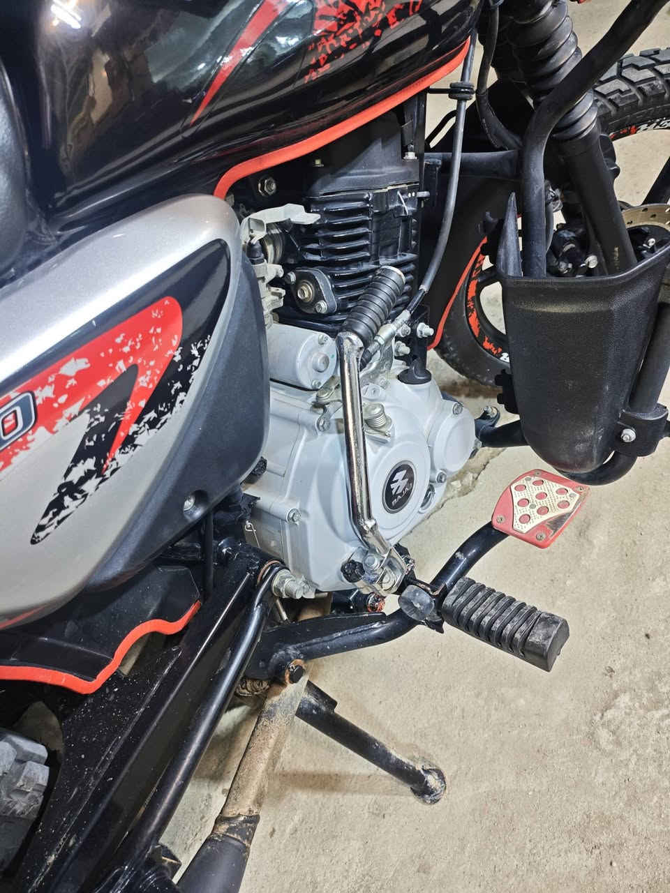 سلام عليكم بوكسر للبيع 23 مكفوله وكيلها سيد خلدون ***********(سعر 1800)
