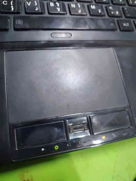 حاسبه توشيبا نضافه مثل مشوف بالصوره كوراي ٥ سلسه وحلوه حجم الشاشه مناسب للطلاب لا ثكيله ولا جبيره تقره عليها وانت مرتاح
تواصل على واتساب ***********
