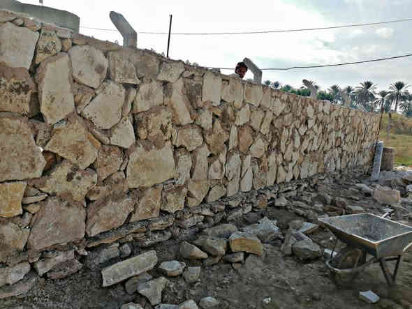 #بناء_حجر
بنــــــــاء بيوت * و اســـــــيجه * تطبيك سواقي *  ممرات * نافورات *

للاتصال *********** 

نفس الرقم واتساب📲📞
