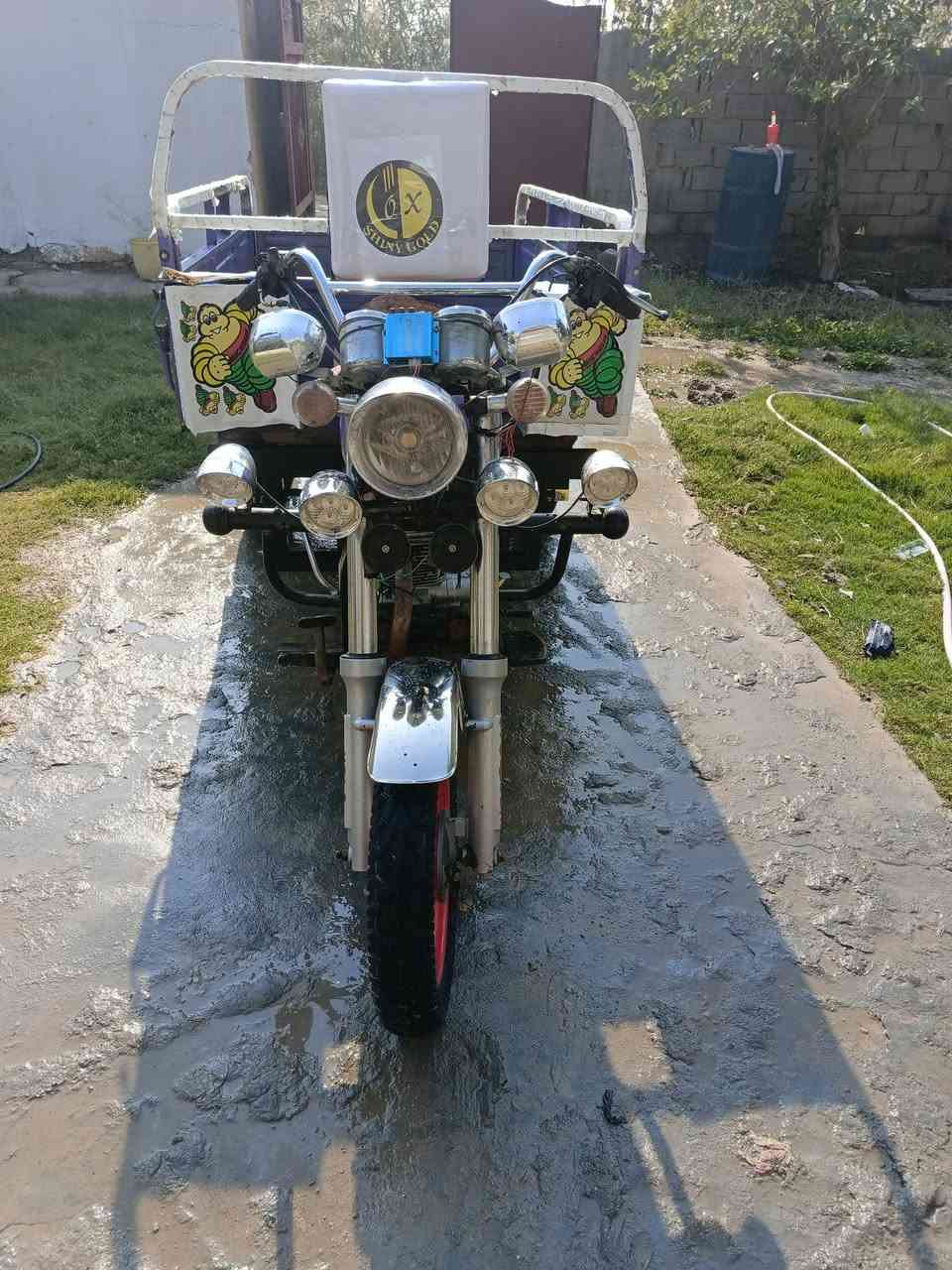 السلام عليكم ستوتة جمرة للبيع موديل 22 نضيفة مكينة بلال بلادية أوراق اصولي ركبة  مكفولة كهربائية كلها شغالة السعر خاص المكان بابل جبلة ***********
