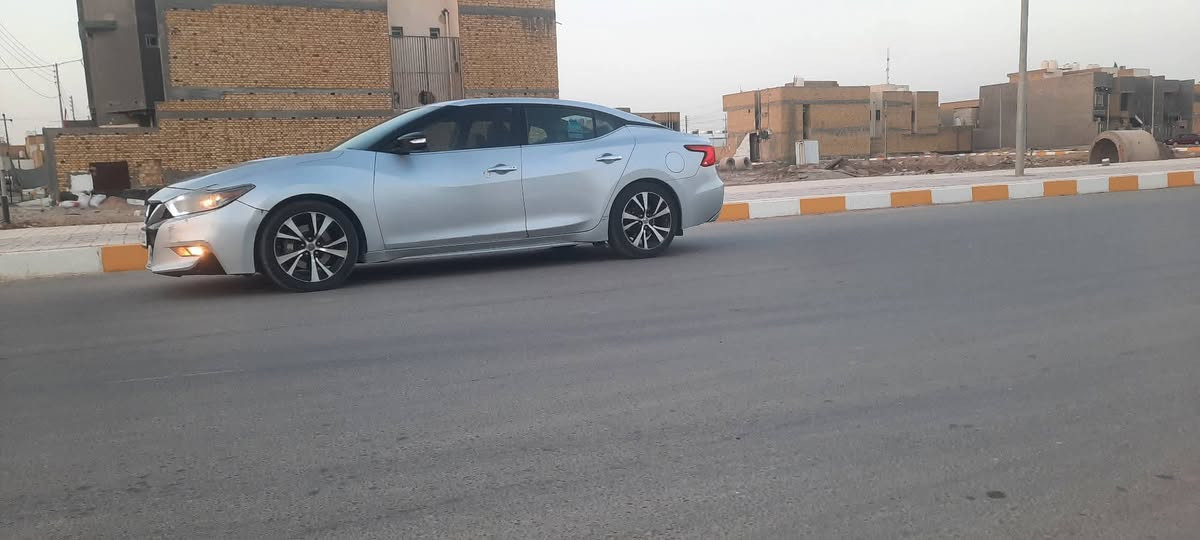 نيسان مكزمه موديل 2018 رقم ذي قار باسمي مكينه وكير جدد تبريد قطعتين ثلج تدفئه شغاله حداديه جديده كهربائيات كلها شغاله منظومه زنون مكينه 6 سلندر سياره جاهزه للاخير كل نقص ما بيها السعر 90 او بها مجال مكان السياره ناصريه مركز المدينه الشراي يتصل على الرقم فقط مكلف بالنشر***********
