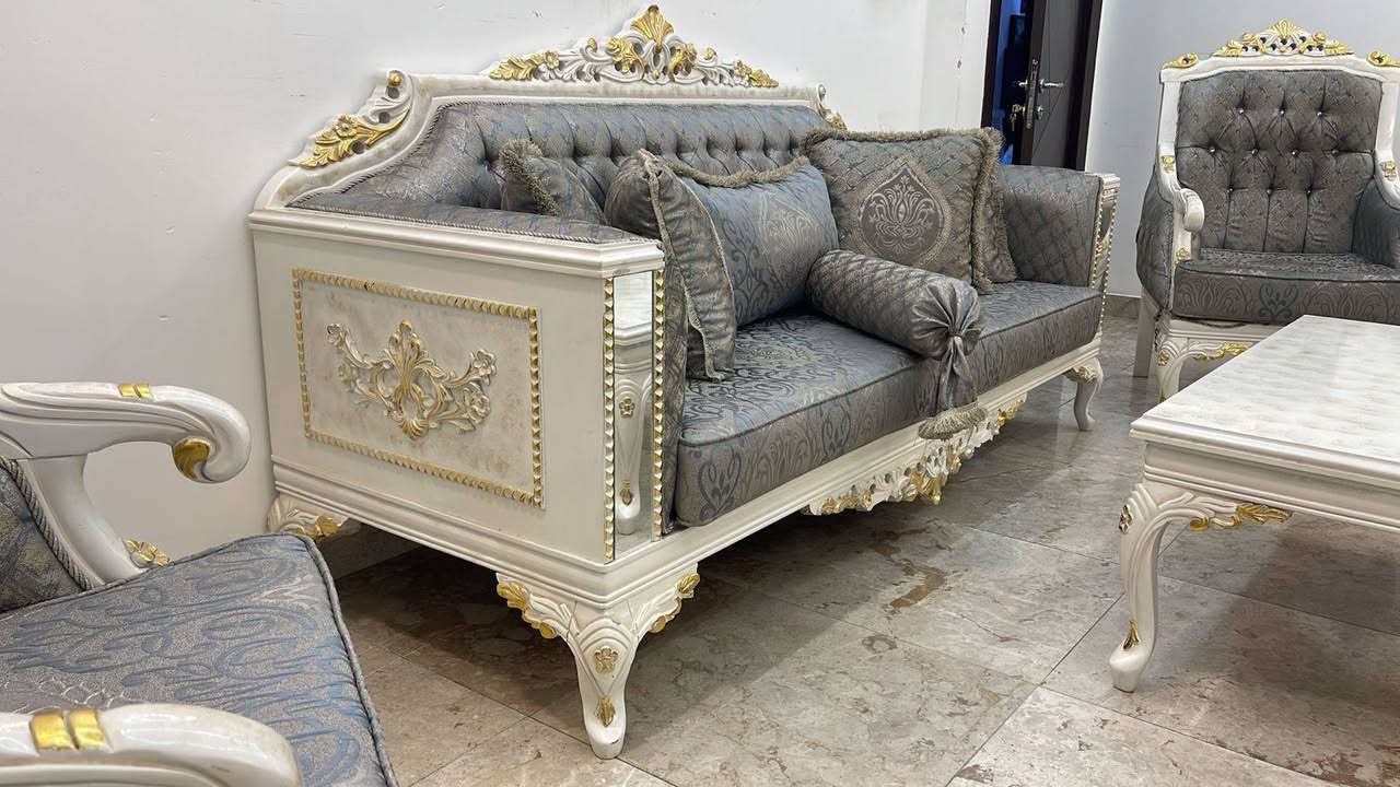 تخم تركي زان اخو الجديد ١٠ مقعد وطبلة وسط لشراي يتصل ع الرقم ***********
