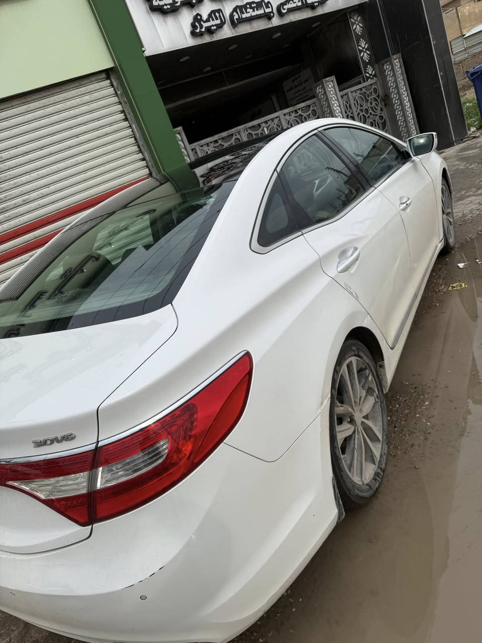 السلام عليكم ازيرا موديل2014 للبيع السيارة فول مواصفات للاخير محرك ٦ سلندر السيارة خليجي مابيها بس تكحيل قليل بالجاملغ وصبغ دعامية السعر 125 وبيها مجال التواصل ***********
