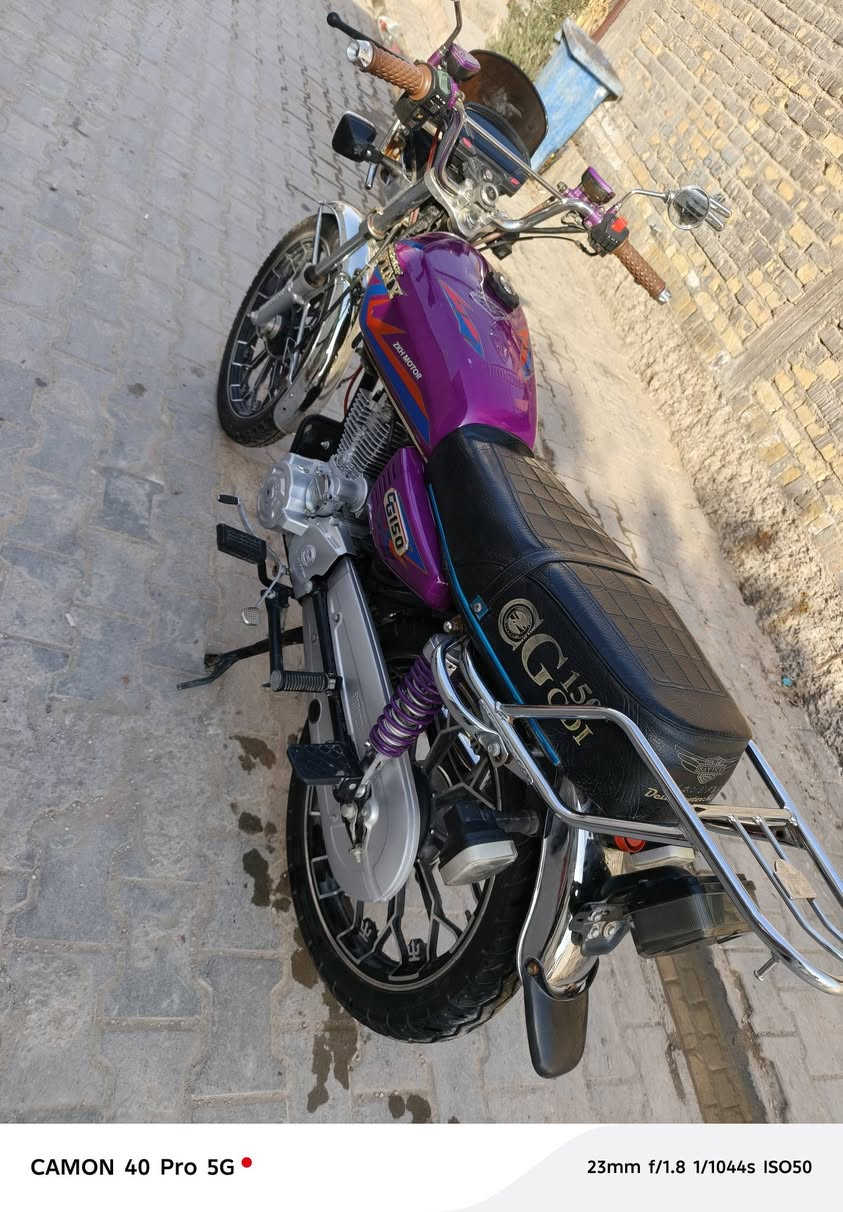 السلام عليكم دراجة للبيع سيفان مديل 24جديده كهربائية شغاله نكره سلف جاهزه من كلشي مكان كربلاء طويريج رقم الهاتف ***********...***********
