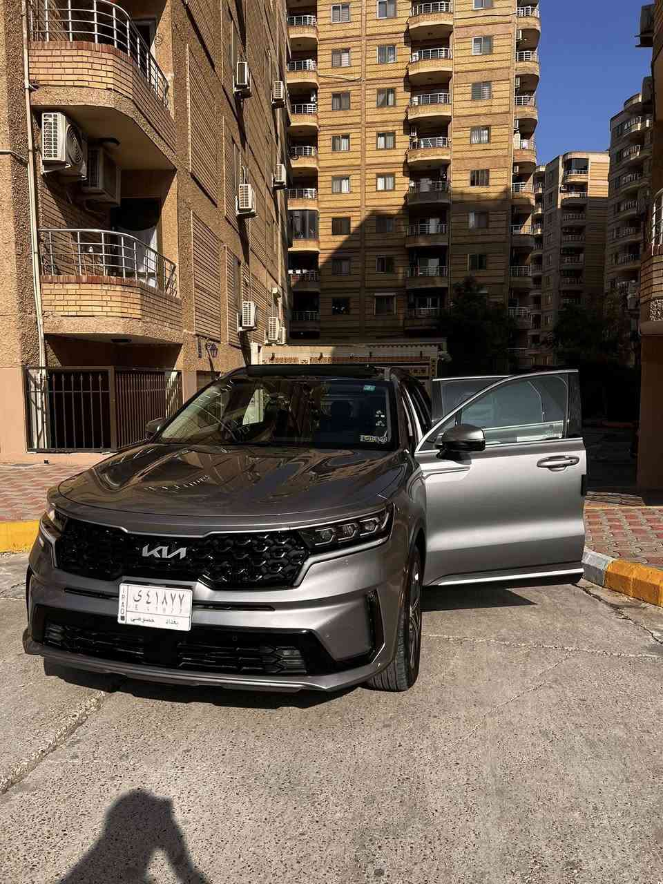 للبيع ٢٧،٥٠٠ دولار 
بيها مجال ، قبل لا تصعد وي صعود الكمرك
هايبرد بلك ان بلك ان بلك ان 
سورنتو sx 2022
صور الضرر منشورة
صبغ باب خلفي وجاملغ
ايرباك بردة وكشن سايق
ماشية  ٤٢ الف ميل ٦٩ الف كم
سيارة ما تصرف عليها دينار

الاضافات
تظليل زجاج حراري شفاف
كامرا تسجيل حوادث ازدوم
ارضيات بلادية
نانو سيراميك جديد
شاحن اصلي 

مكاني مجمع الايادي بسكولاته بغداد
***********
