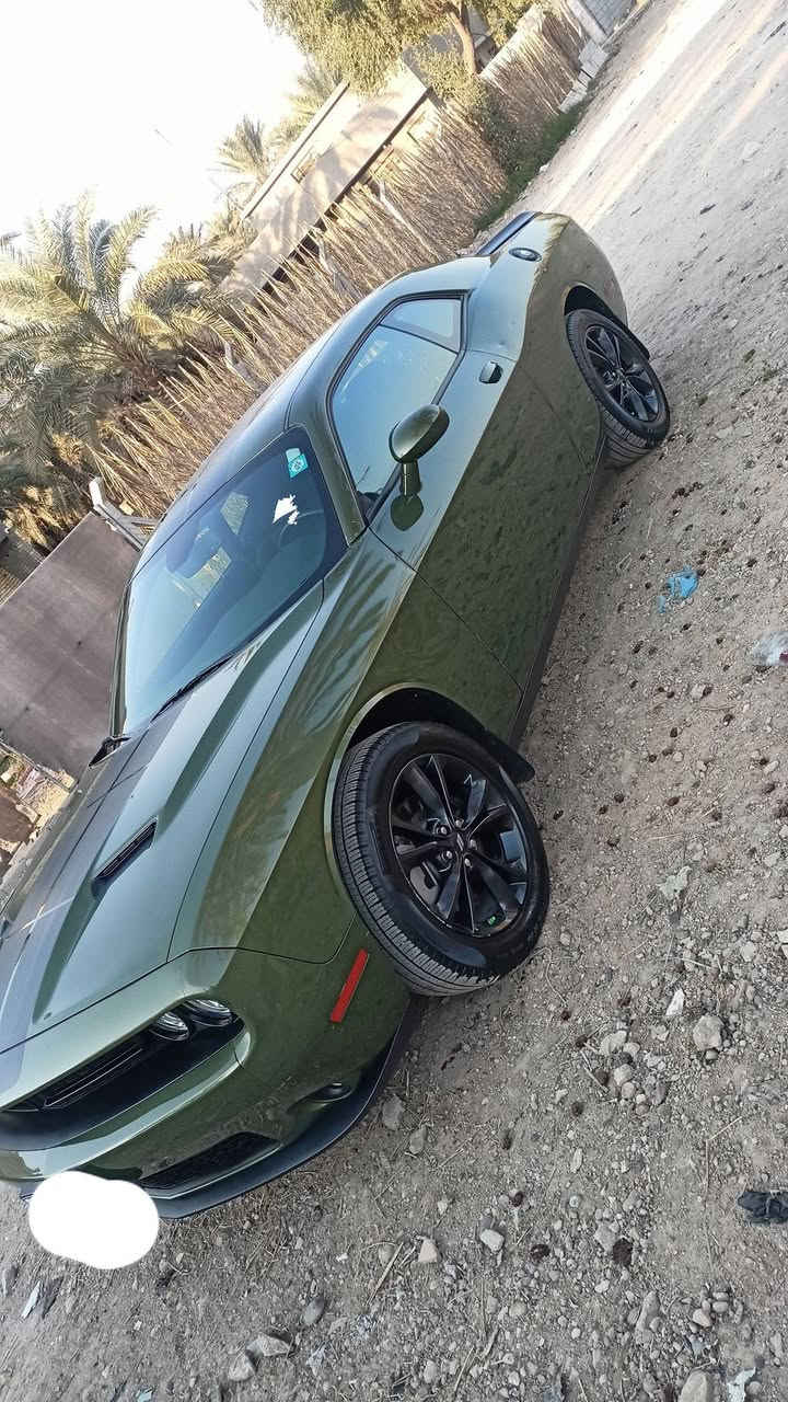 السلام عليكم
من رخصة الادمن 
جالنجر 2022 sxt 
ماشيه 38 الف  رقم بغداد 
باسمي تحويل مباشر مني 
المكان / بغداد زعفرانيه 
الهاتف /*********** 
السعر /// 220 وبيها 
الحادث بامريكه / جاملغ امامي مبدل ومصبوغ وباب مبدله بلاديه نفس اللون فاتحيها وشاديها من غير سياره وثنينهن جهة السايق 
وهنا بأيدي صارت بيها دعمه خلفيه بسيطه بس مبدل دعاميه خلفيه والحوض شويه صارت بي طعجه سحبتها سحب عالبارد ولا صبغ ولا شي  والسياره خير من الله كلشي شغال بيها  وعلى ايدي اني كصيتها ورقمتها 

ملاحظه ////////// السياره ولا ايرباك طاك بيها
