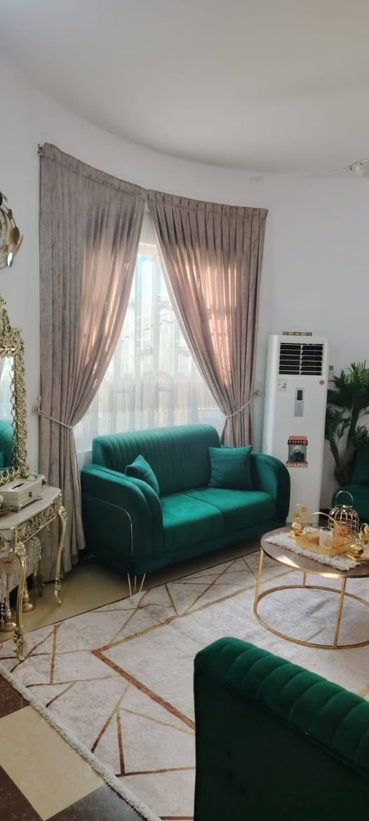 🏡 للبيع – مشتمل في حي الجبيرية الثالثة
📐 المساحة: 130 م²🏠 طابقين🛏️ 3 غرف نوم🚿 حمامان🛣️ شارع 15 م📍 موقع مميز💰 بسعر مناسب
📍 موقع المكتب: العرموشية – مقابل الخضراء
📞 للاستفسار والتواصل:☎️ ***********
🏢 عقارات تاج السلطان✨ ثقتكم أساس نجاحنا

#عقارات #تاج_السلطان #الجبيرية #بيع_منازل #استثمار #بغداد
