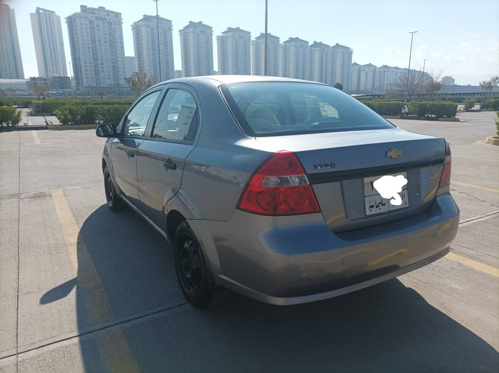 ئەڤیۆ 2007
گێڕ عادی
4پارچەی بۆیاخ
پێش و پشتی کەپسە داعمی نیە
تەقەو ڕەی نیە سەیارەکە توندو تۆڵە
گێڕو مەکینەی بەشەرت 
*********** السليمانية, العراق
