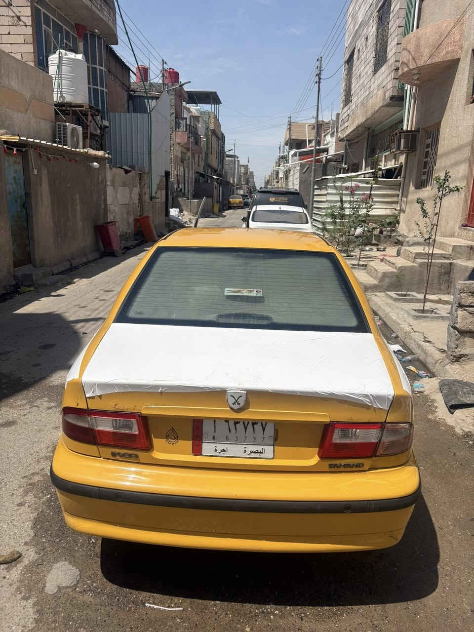 سلام عليكم سمند2017للبيع بسمي تحويل مباشر سياره جاهزه برغي مابيه نقص محرك توني شاده بعده ع ضمان كير جديد حداديه جديده تبويد ثلج ثلج سياره حلوه ونضيفه مال جناي مامتعوبه 
عليه هيئه وغرامات ورقتين تنزل من سعره 
رقمي***********
العنوان بصره 
السعر43وبيه مجال للشراي
