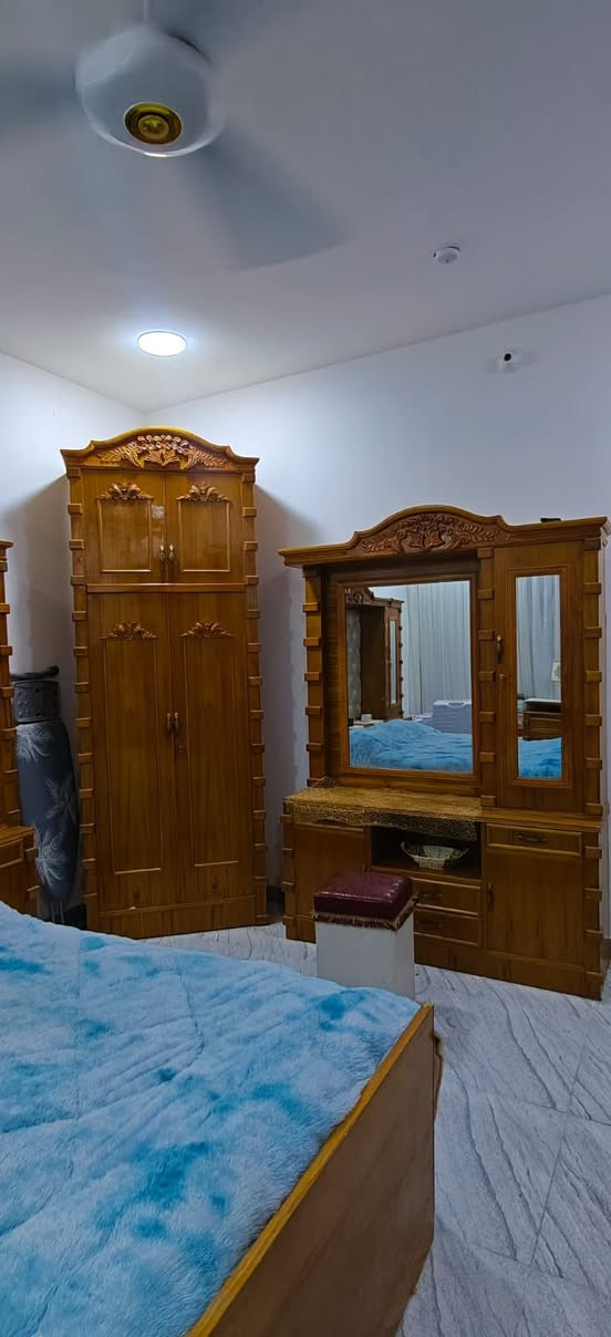 غرفة نوم ممستخدمة ابد سعرها ب مليون و 300
سبالت اواكس عدد ثنين الواحد 550العام ممستخدمات فقط ناصبيهن
***********
