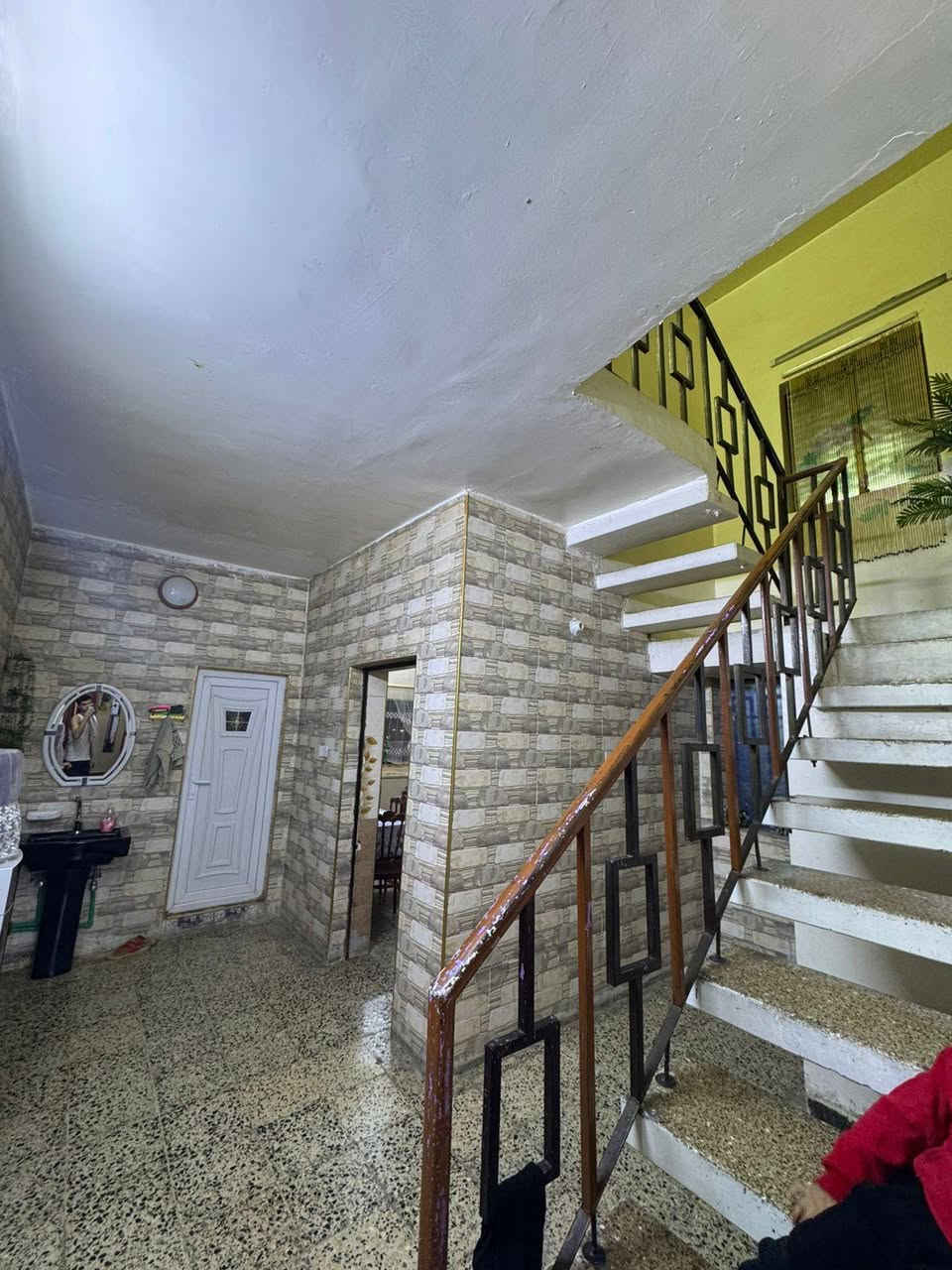 بيت للبيع في منطقه شهداء البياع المضخه الأول
بيت طابو صرف
مساحته 150م
يحتوي على طابقين
ثلاث غرف نوم
وكراج
للأستفسار ***********
