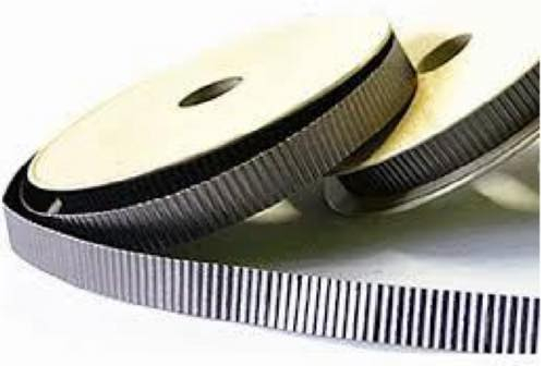 Graphite Tape هو شريط صناعي يُصنَّع من الجرافيت المرن (Flexible Graphite)، ويُستخدم على نطاق واسع في التطبيقات الصناعية القاسية بسبب تحمّله العالي للحرارة والمواد الكيميائية.

� 
الخصائص الرئيسية

 • 🔥 تحمّل درجات حرارة عالية جدًا�حتى 450–500°C في الهواء، وأكثر من 3000°C في الأجواء الخاملة.
 • 🧪 مقاوم للمواد الكيميائية�مثل الأحماض، القلويات (ومنها الصودا الكاوية)، الزيوت، والبخار.
 • 🔧 مرن وسهل التشكيل�يلتف حول الأنابيب، الصمامات، والفلنجات بسهولة.
 • 🚫 مانع تسرب ممتاز�يمنع تسرّب السوائل والغازات.
 • ⚡ موصل حراري وكهربائي�يُستخدم أحيانًا في تطبيقات خاصة للعزل أو التوصيل.

🔹 
الاستخدامات الشائعة

 • 🔩 حشوات (Gaskets) للفلنجات والصمامات
 • 🚿 أنظمة البخار والضغط العالي
 • 🛢️ الصناعات النفطية والبتروكيمياوية
 • ⚙️ المضخات والمبادلات الحرارية
 • 🔥 العزل الحراري للأفران والمداخن
 • 🧯 تطبيقات السلامة الصناعية

Graphite Tape is manufactured from high-purity flexible graphite and is widely used in industrial applications requiring high resistance to heat, pressure, and chemicals. It is an ideal sealing solution for steam systems, oil & gas, and chemical industries, commonly used for flanges, valves, and pumps.

Technical Specifications:
 • Temperature resistance up to 450–500°C in air
 • Withstands over 3000°C in inert environments
 • Excellent resistance to acids, alkalis, oils, and steam
 • High flexibility and easy installation
 • Effective sealing against liquids and gases
 • Suitable for high-pressure applications
 • Available thicknesses (1 mm – 1.5 mm – 2 mm)
 • Available with adhesive or non-adhesive types

Applications:
 • Flanges and valves
 • Steam systems
 • Pumps and heat exchangers
 • Oil & gas and petrochemical industries
 • Thermal insulation and heavy industrial use
للتواصل  : هاتف & واتساب ***********
***********
