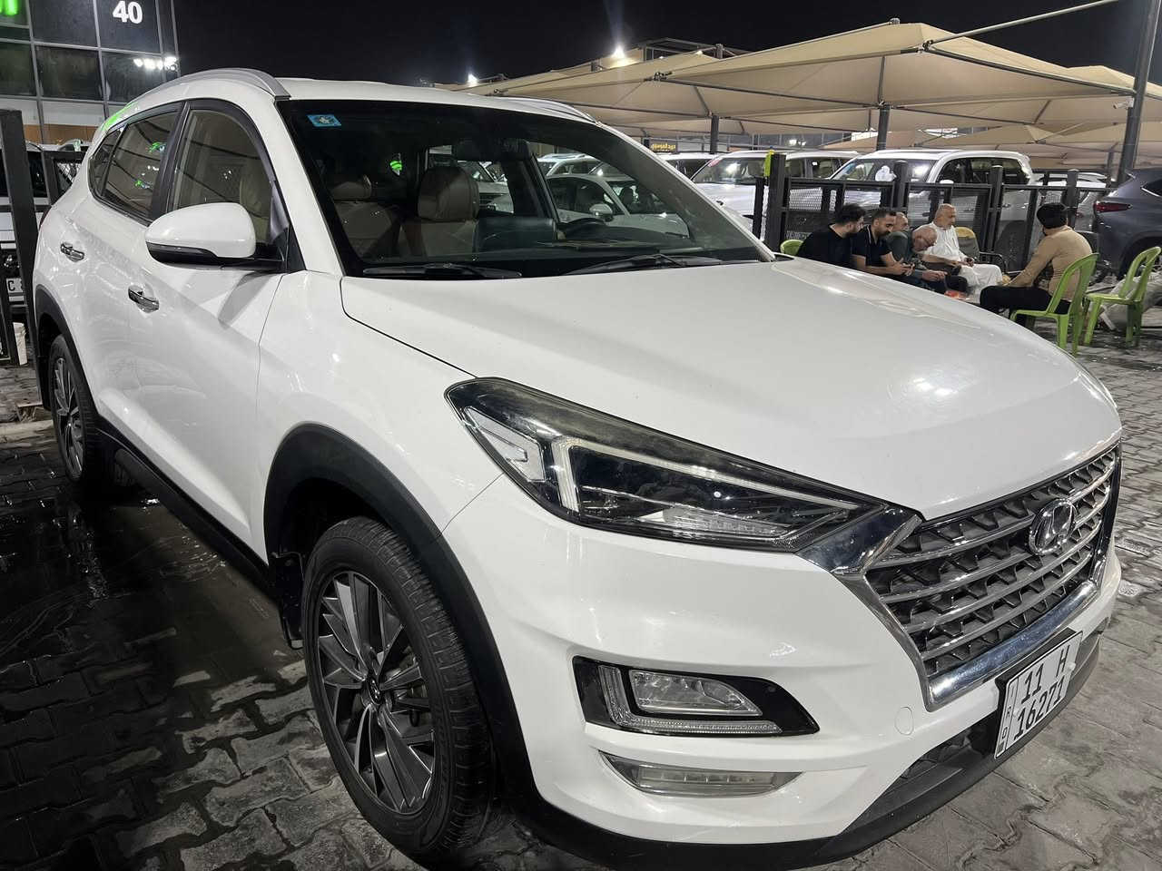 السلام عليكم توسان 20 خليجي فول عدا البنوراما بيها ابواب ثنين مبدلات اصليات فقط بدون صبغ البدي الخارجي كله فقط اسفل التكمه بين البابين صبغ شبرين ماشيه 162 بغداد رقم الدولي بأسمي السعر 175 كربلاء التحدي للاستفسار *********** او ***********
