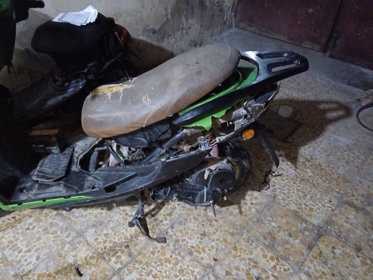 سلام عليكم سكنز صيني للبيع او مراوس بمنغولي نقصها كفر خلفي سعرها ٢٠٠ وبيها مجال قليل مكاني كربلاء الحر
للاستفسار اتصل ***********
والموشراي لاتكسر بحلال العالم
واذا ماعجبتك ارفع المنشور بكلمه يالله
