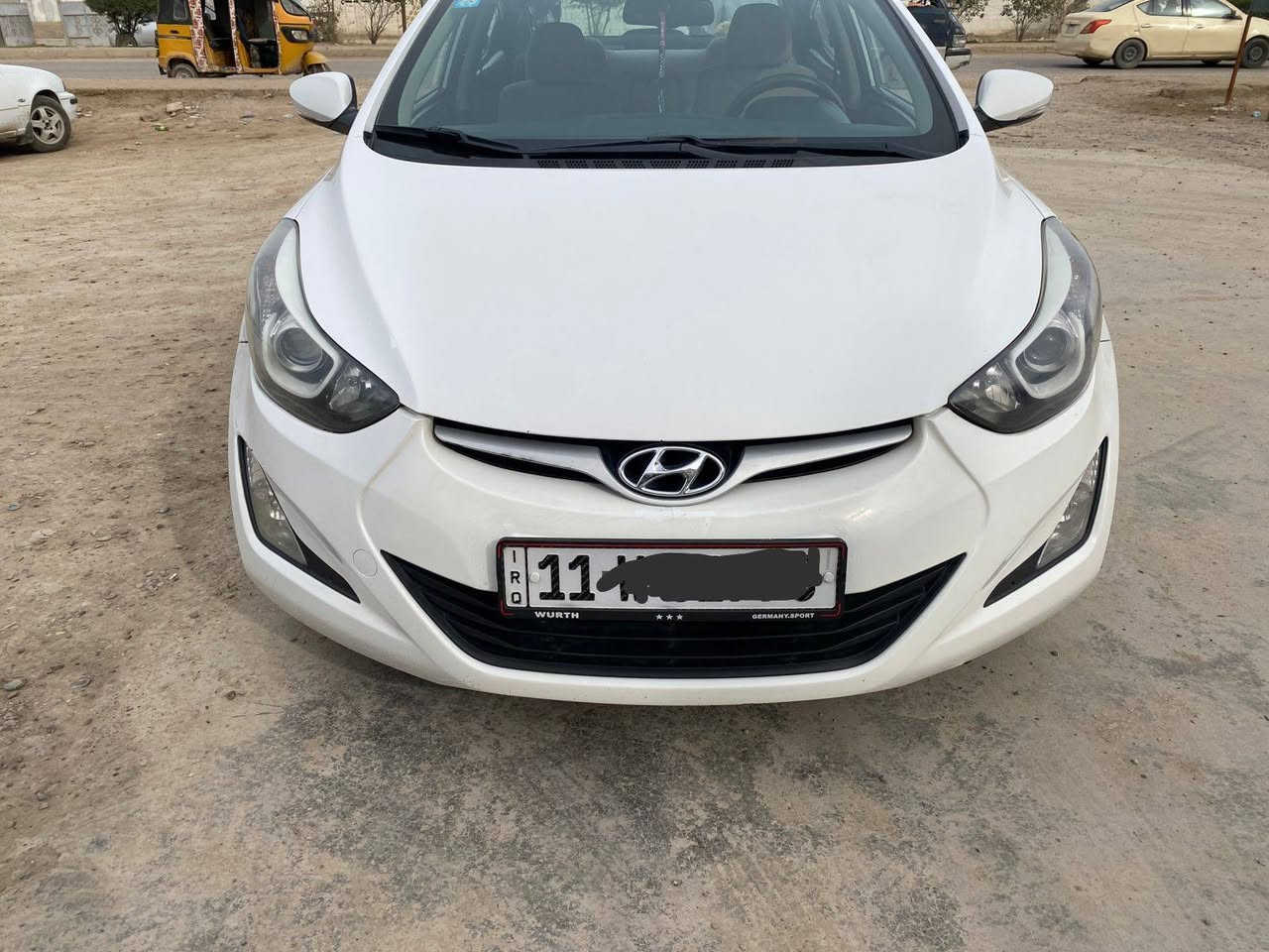 النترا 2015  خليجي
بغداد رقم الإنكليزي
( مكينه 1800  دوش مفتوحه وكير وحداديه وتبريد كفاله ) 
فول موصفات فتحه سلايد تحكم سترين  شاشه كامره خلفي  ويلكب 5 تبريد خلفي امامي قطعتين مرايات شفط + شاير 
 السعر 118$
مكاني بغداد عامريه
رقم الهاتف***********
