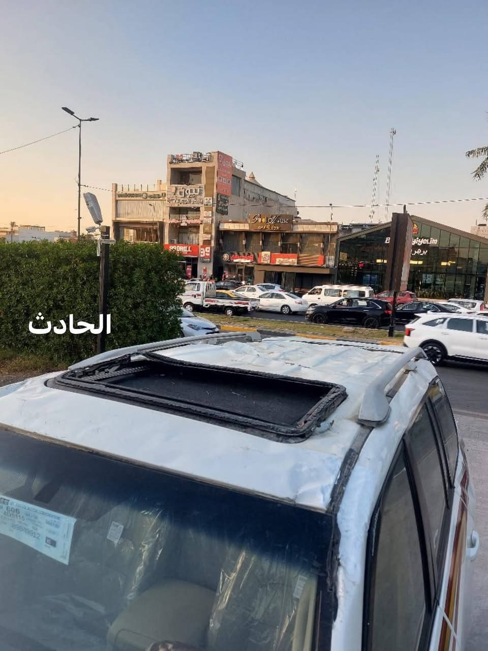 إخوان لاندكروز للبيع ٢٠١٦ بريم
قبل كل شي الي مو شراي لا يتعبني 
سياره حادثه كما موضح بالصور سياره مجفيه مصبوغه عام 
تصليحه ١٠٠/١٠٠ درجه اولى 
سياره مبدل بيه عركشين  مثل ما شفتو بالصوره متضرره 
السعر ٣٥٠ علما مصروف عليه اكثر من هذا السعر
للاستفسار اكثر الاتصال ع الرقم ***********
العنوان بغداد حي الامانه. م الصدر
