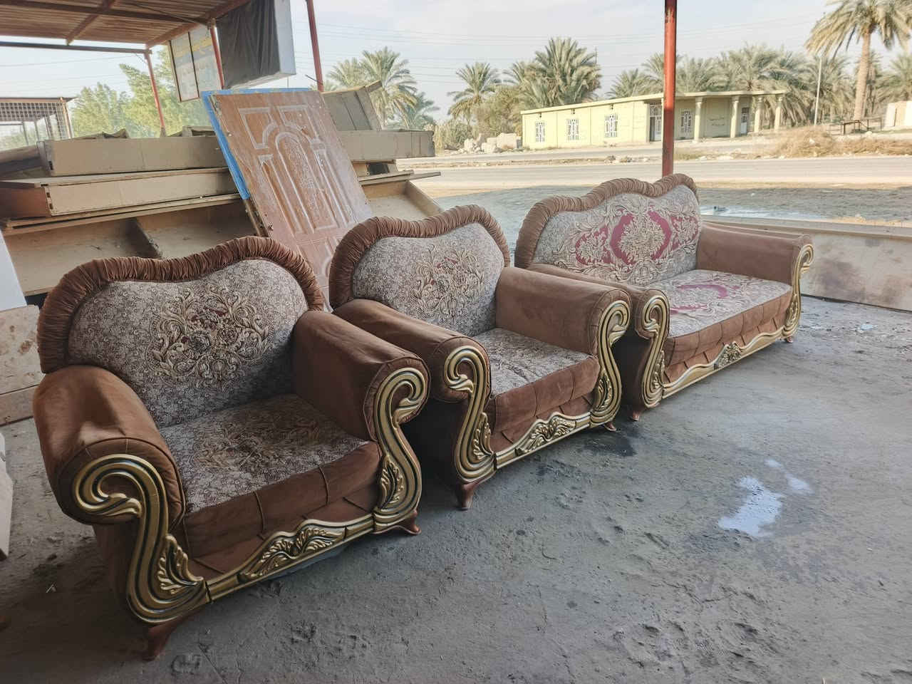 تخم تركي 10 مقاعد ابو التاج 

السعر ١٥٠ الف 

الحمزة الغربي / ***********
