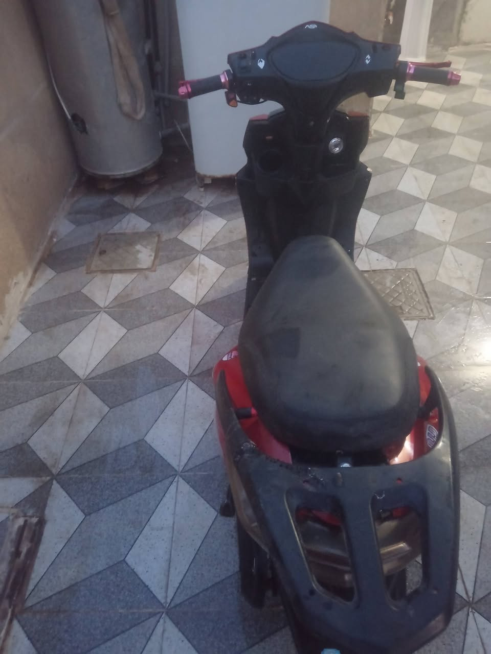 سلام عليكم 
درجة شحن فول 
6بطاريات جدد اصلي
موديل 2025 
سرعه 80تنطيك 70حقيقي
نضام سبورت شحن سريع 
سعره450وبي مجال


**إذا كنت صاحب هذا الإعلان وتريد حذفه لأي سبب، رجاءا أرسل رسالة إلى الدعم الفني**