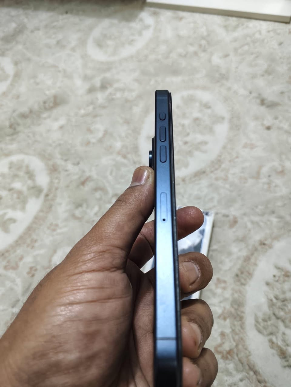 السلا عليكم.
ايفون ١٥ برو ماكس ٢٥٦ كيكا ، دبل شريحة za ، بطارية ٨٨ ، نظافة ١٠٠٪ ، كفالة عامة ، للبيع او مراوس مع اس ٢٤ الترا ، او ٢٥ الترا ، العنوان بغداد حي الامين ، الاتصال ‏‪***********‬‏ .
