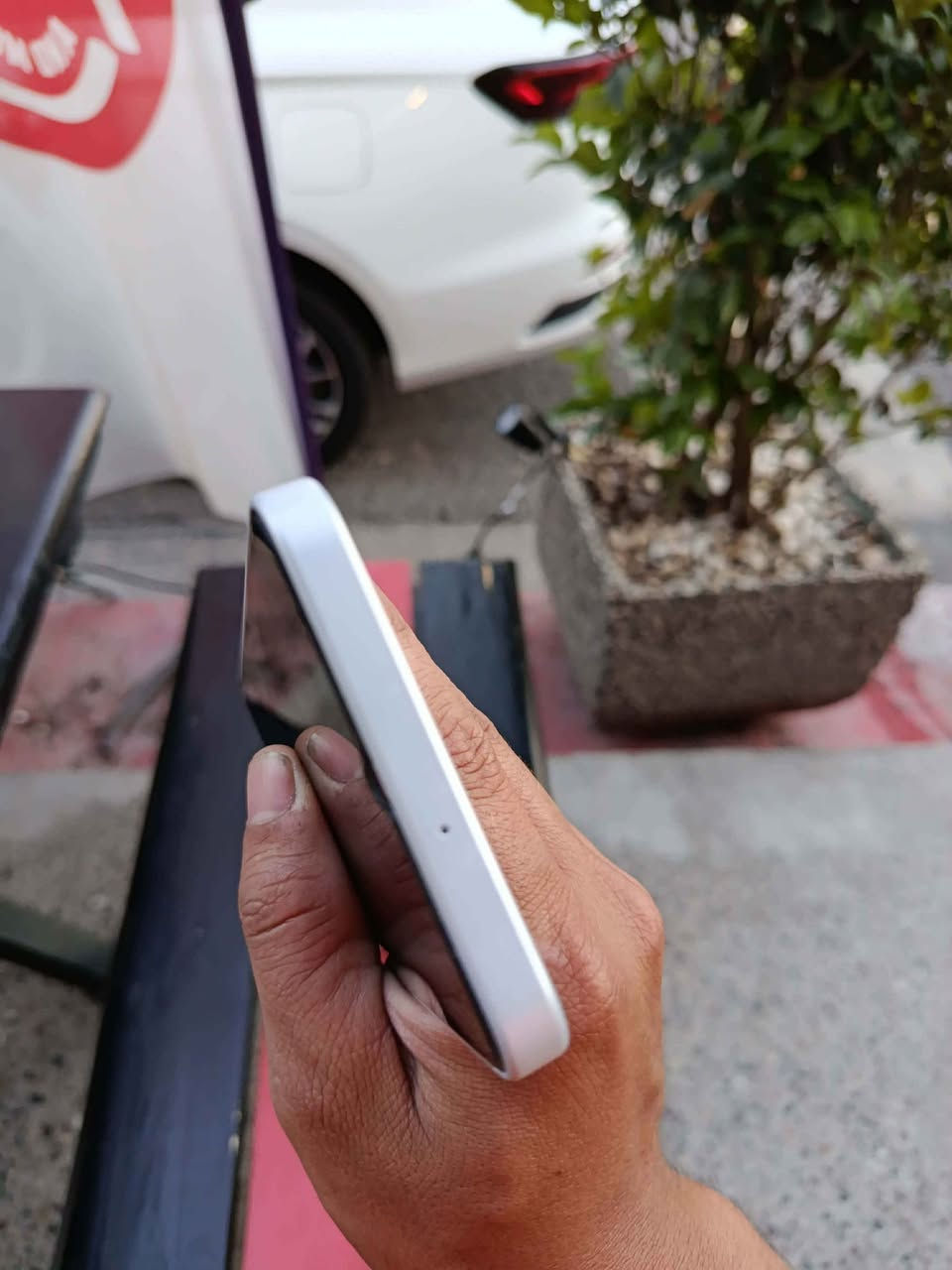 Galaxy A16 
Ram4+4 
128gb 
خاوێن %100 دووسیم ڕەنگی سیلڤەر 
4 ساڵ ئەپدەیت أربيل, العراق


**إذا كنت صاحب هذا الإعلان وتريد حذفه لأي سبب، رجاءا أرسل رسالة إلى الدعم الفني**