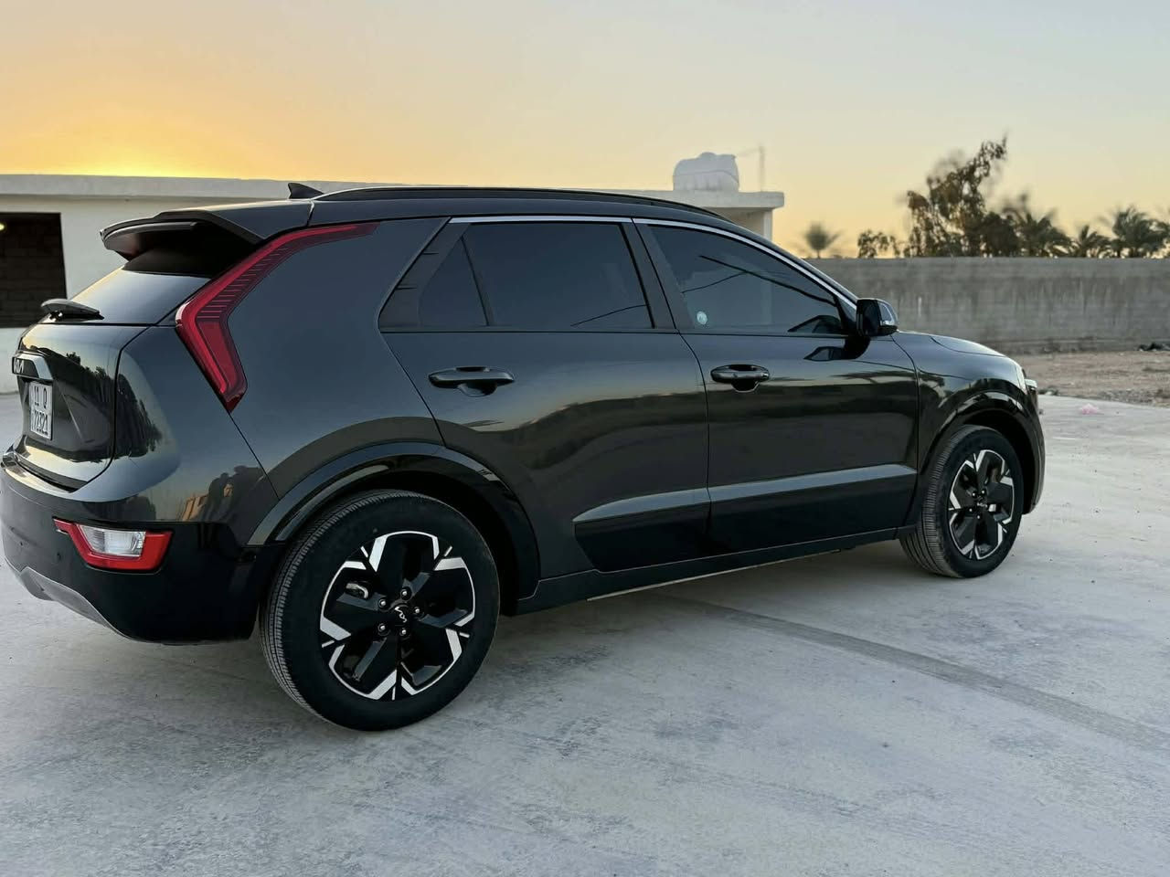 بسم الله

السلام عليكم كيا نيرو كهرباء بالكامل 

موديل 23 

ماشيه 21000 

السياره فول مواصفات ماعدا الفتحه 

حادث السياره موجود الصور بس بنيد بدون دواخل 

السياره معروفه مواصفاتها 

موجوده بغداد السياره 

السعر 155 وبيه مجال 

*********** واتساب 

***********
