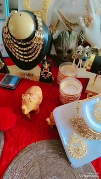 أجمل الاطقم الهنديه الذهبيه ثباتيه دائمه نضعها بين يديك سيدتي للاستفسا...