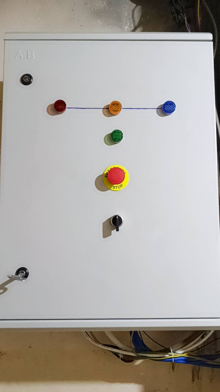 عبد الله الكهربائي ‏ تاسيس المنازل البنايات المرتفعه المحلات لتصميم بوردات ATS واللوحات الاخرى‏ونصب الكاميرات اصلاح الاعطال العامه كهرباء الطارئه ‏العنوان بغداد مدينه الصدر الحبيبيه‏متوفرين 24 ساعه لل
***********  اتصال+واتساب
‏***********  اتصال+واتساب
