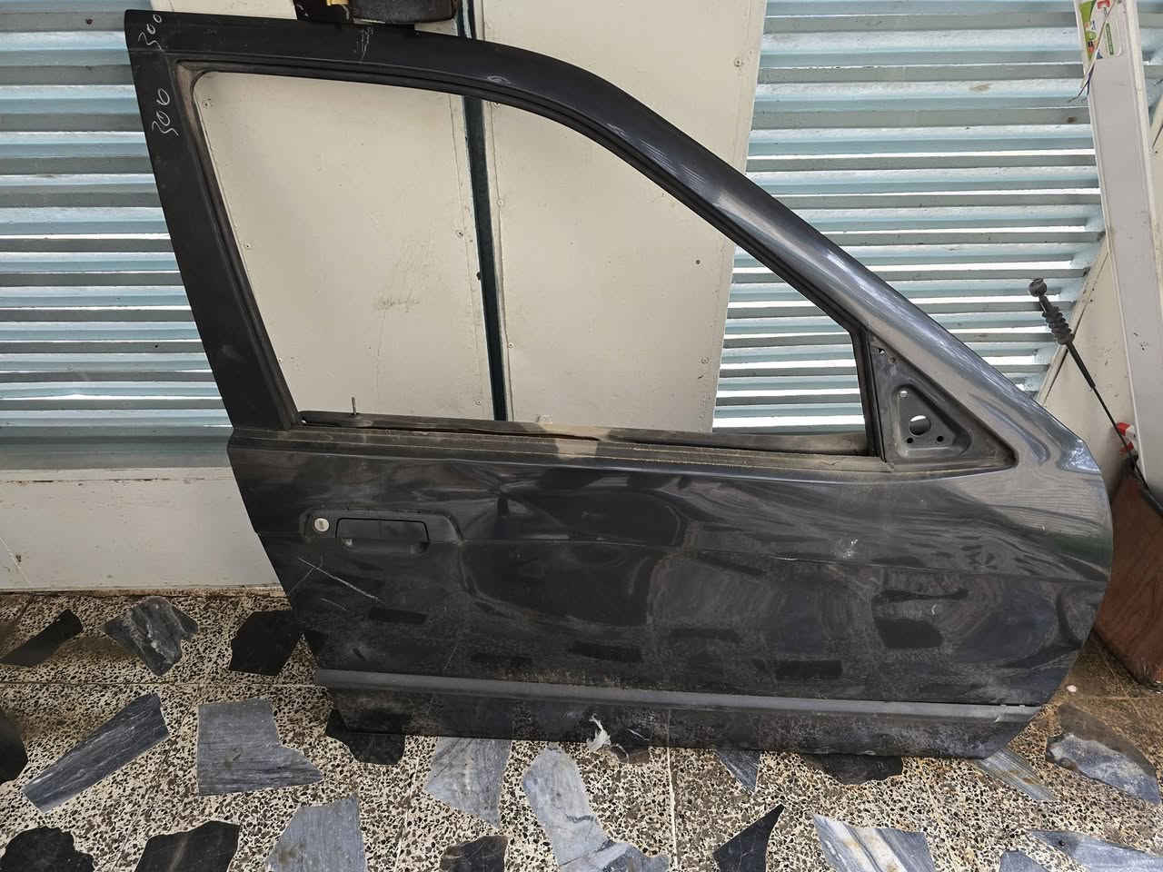 سلام عليكم
زوج ابواب امامي e36
مقفلت شنو تحتاج منهم موجود تفليش 
مكاين جام 
ضفيره باب 
جام  
فراشات 
سكك جام 
ربل داير جام 
مطريات خارجيات وداخليات الي تصير عل طول باب 
نرمايد 
يدات 
كنون باب 
قفل باب 
اي قطع بل باب موجوده انشاء الله 
موصل 
متوفر توصيل جميع المحافضات 
*********** اتصال واتس اب 
*********** واتس اب
