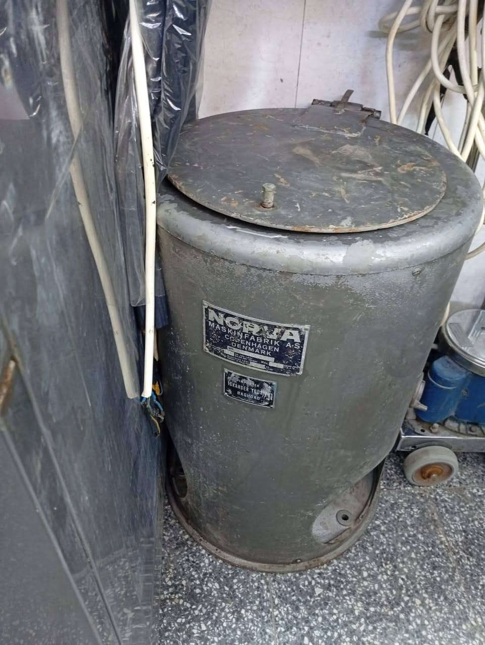 للبيع غسالة ايطالي سنكل مع نشافة دنماركي سنكل / مكلف بل النشر للاستفسار الاتصال على الرقم ***********
