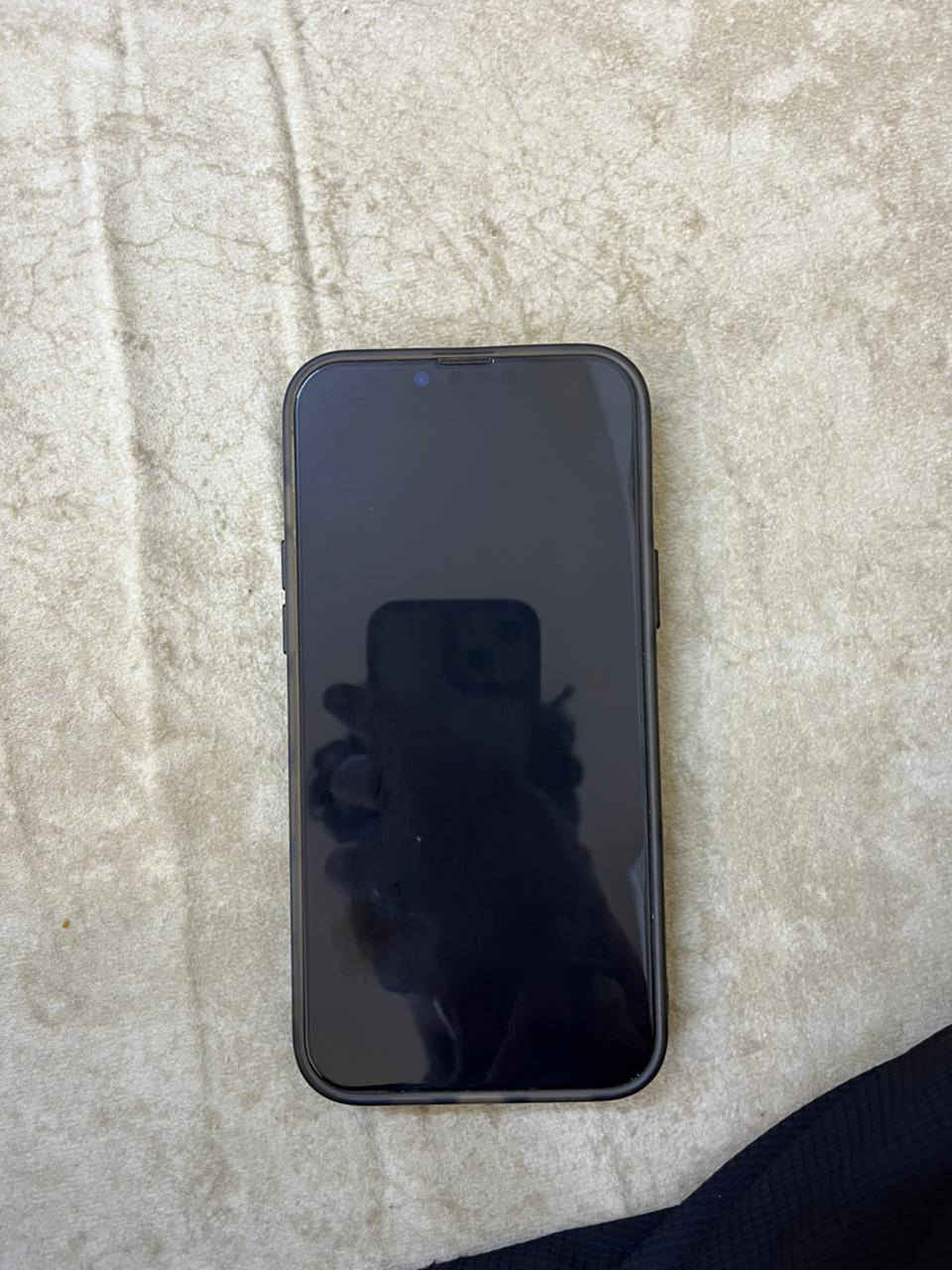 السلام عليكم
ايفون 13 برو ماكس 
ذاكره 128 
بطاريه 82 
جهاز فقط مبدل شاشه نوعيه زينه 
ب 530 وبي مجال 
ويا 4 كفرات ولزكه لكدام ولزكه وره


**إذا كنت صاحب هذا الإعلان وتريد حذفه لأي سبب، رجاءا أرسل رسالة إلى الدعم الفني**