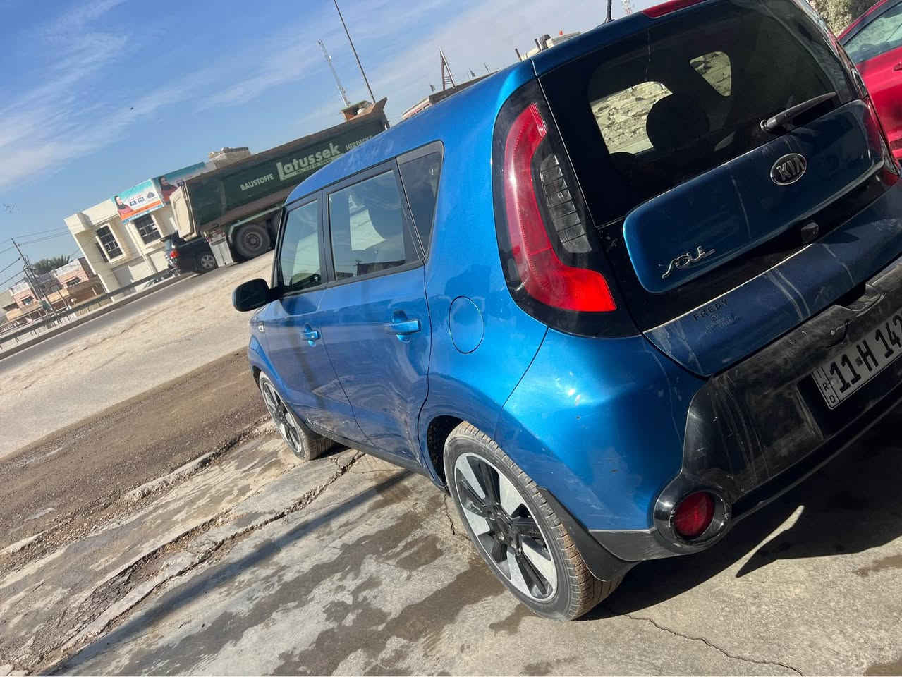 السلام عليكم
للبيع 🚗

كيا صول
📅 موديل: 2016
🪪 رقم: بغداد مميز
⚙️ محرك: 2000
🛞 ويل كب: كروم

🔧 الحالة:
 • بيها نقص حدادية بسيط
 • صبغ صفحة + بنيد
 • بدون دواخل

💰 السعر: 110$$
📍 مكان السيارة: بابل

📞 للاستفسار:
***********

إ حلة, بابل
