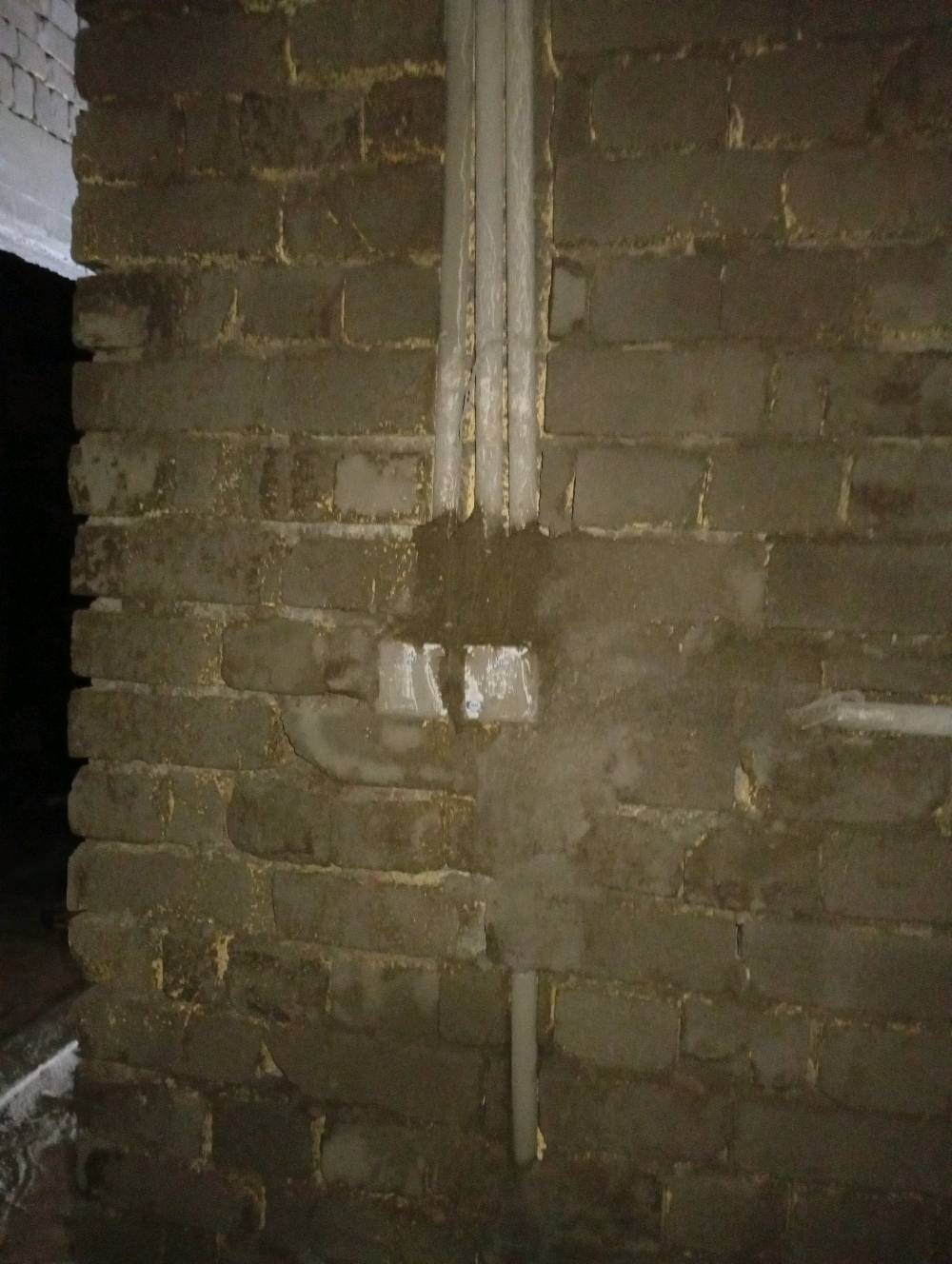 حفر تنزيل بوري كهرباء شرط علي الليزر حفر دقيق جدآ وتكعيد بوكسات سيركت بنل جر كيبل قص حائط بكل انواعه تثبيت بسمنت  بطريقه منتازه وفق الشروط المطلوبه لتواصل معي عندي مقاطع فيدوهات وعندي كثير بيوت تم العمل بها  وتوفقنا والعمل قطعي سواء بلوك طابوق او طابوق احمر وماشابه كلها عملت بها واعرف طريقتها 
