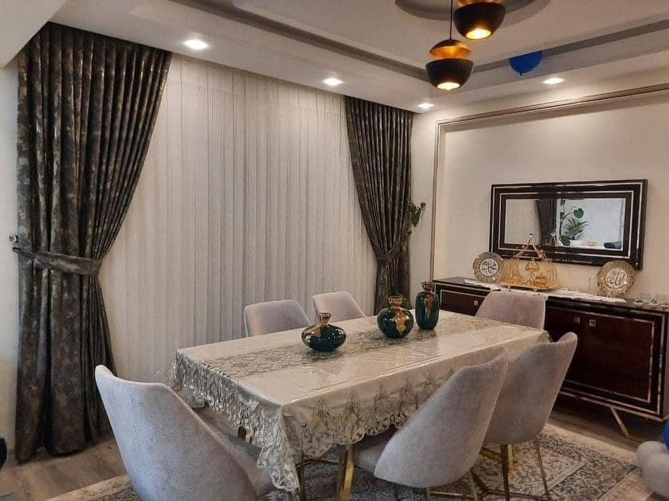 نقدم لكم تشكيلة مميزة وحديثة
من بعض اعمالنا باحدث الاقمشة والفصالات
💜 أقمشة وستائر حديد دهوك💜
#دهوك🤳 *********** شارع KRO
اقمشة وستائر حديد.دهوك @أبرز المعجبين
