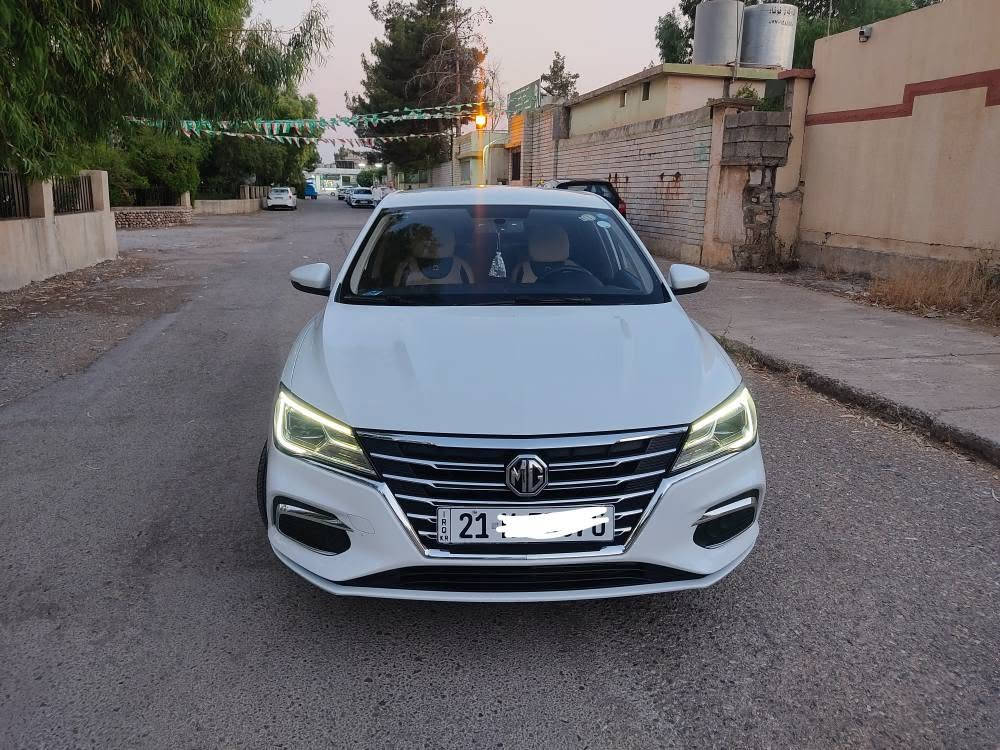ئیمجی5مواسەفات کۆمفۆرت2023 نیو دۆسەیە بۆیاخە پەڵەیەک کارتی هەیە مواسەفات بەسمە شاشەو کامیرا تایەی لۆک هیچ مەسرەفیکی نیە سعری 98گەڵاو مەجالیکی کەم شوین دەربەندیخان ***********         *********** دار بنديهكان, السليمانية
