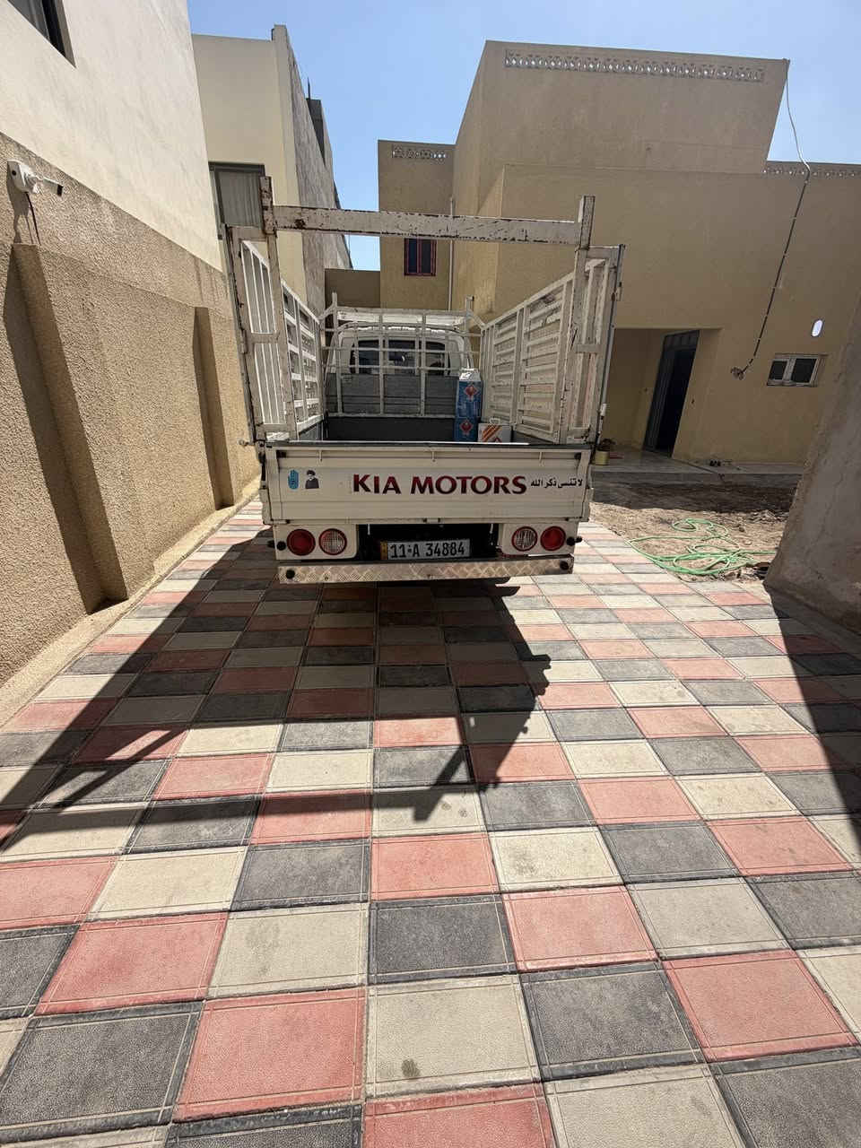 سلام عليكم كيه بنكو 2700موديل  2010كفاله عامه سياره نضيفه حيل رقم بغداد تحويل ثاني يوم رقم ***********
