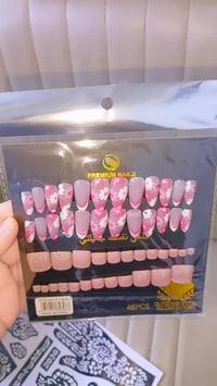 أظافر يد • أظافر قدم • توصيل