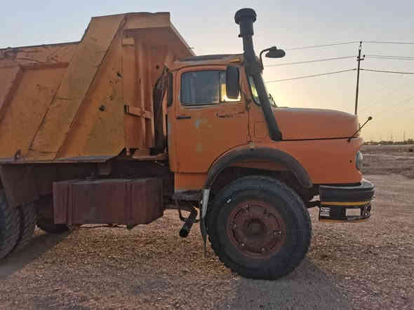 لوري اقجم موديل 82 شفقة عالية 

سيارة بلادية بيه البجم السكن وكصة بنيد 

تخم تاير  كير محرك اكسل  شاصي كله شرط 

رقم كربلاء تاخذ مني تحويل وسنوية جديده 

مكان السيارة السليمانية كلار 

السعر 85 

***********
