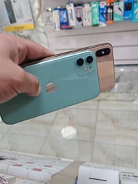 ايفون ١١ • ١٢٨ • بطاريه ٨٥