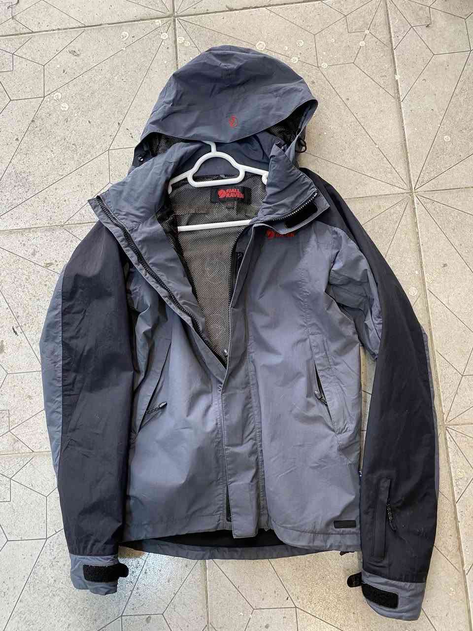 fjaLLraven
orginal
size~XS\S
نظافەکلها
توصیل جمع
وزن~60~70
***********

