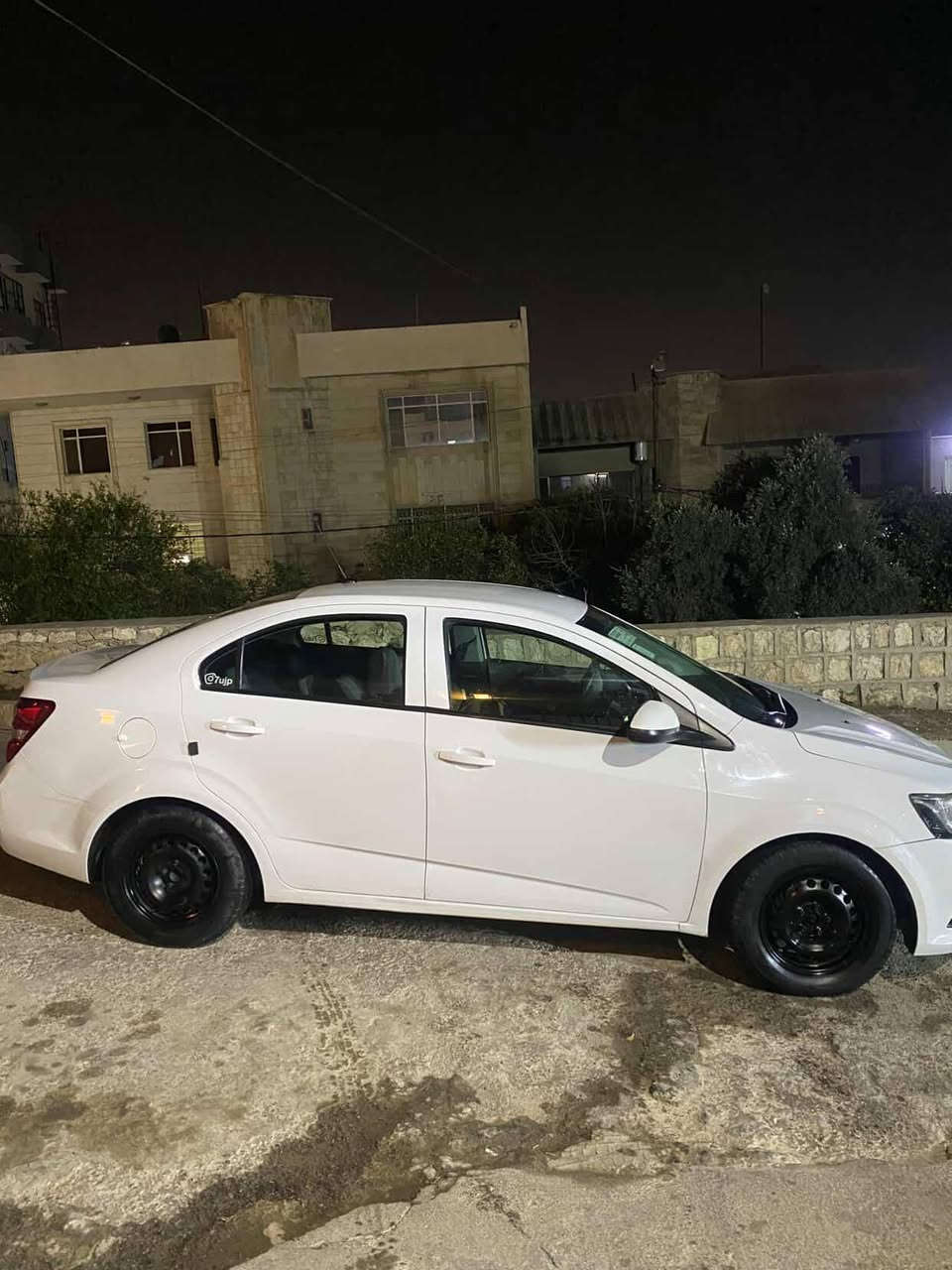 السلام عليكم 
للبيع شيفروليه افيو 
موديل ٢٠١٨
وارد خليجي بدون صبغ و لا تعديل
بيها ملاحظات كلش بسيطة
ماشية ١٣٠ الف كيلو متر 
مواصفات اعتيادية
كير اوتو و جام كهرب و كامرة و شاشة بال مراية
كير و مكينة شرط تحويل شرط
السعر ٨٦ ورقة و بيها مجال بسيط
للاستفسار *********** أربيل, العراق
