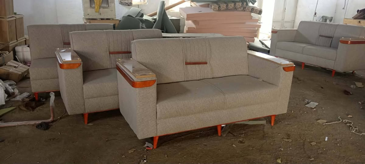 معمل ومعرض النور
احمد السلطاني للأثاث المنزلي العنوان بابل الحمزة الغربي مجاور مكينة الثلج القديمة مقابل العلوة الجديدة رقم الهاتف ***********
