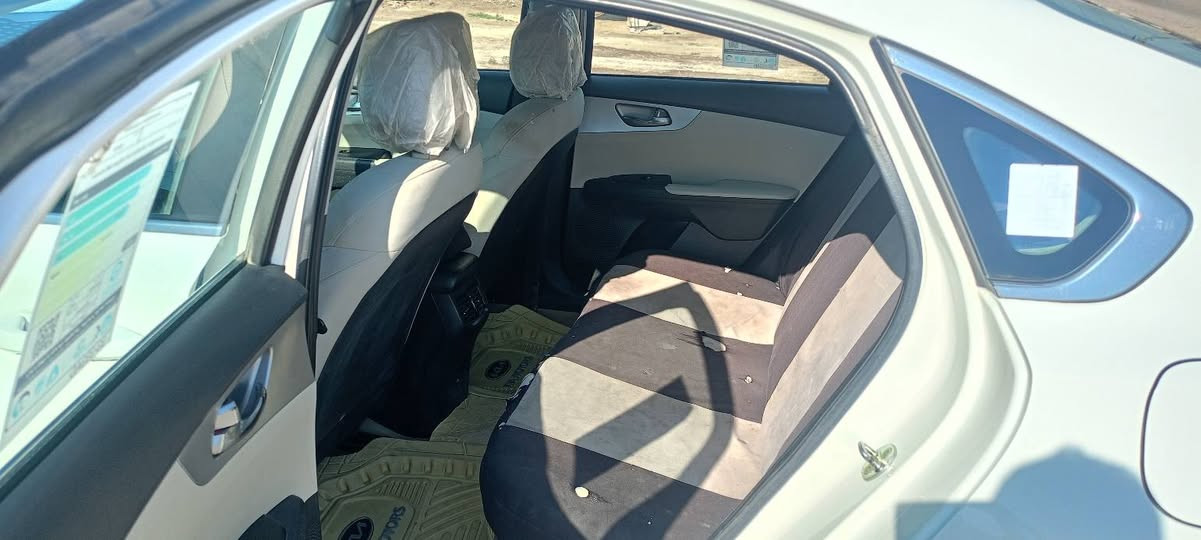 السلام عليكم للبيع سياره نوع سيراتو موديل 2022رقم بغداد موضفين ستقطاع مباشر السيارة مكينه 1600مري شفط فتحه داخل لونين تبريد قطعتين السيارة مكفوله من صبغ بيه بارد بصيط كلش السيارة ماشيه 144الف تخم تاير امامي خلفي صدر جديد كهربائيات كله شغال سياره ماتصرف عليه الف دينار مكان السياره واسط قضاء الزبيديه لاستفسار اتصال على الرقم التالي ***********
*********** ابو احمد السعر 145وبيه مجال للطيبين مكلف بل نشر
